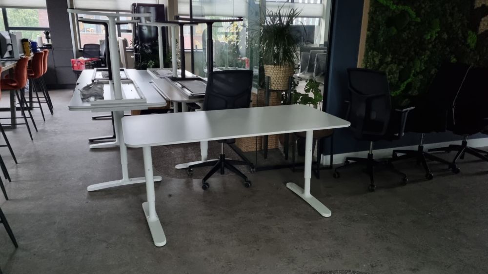 Tafel-oudkantoor Witte tafel bureau